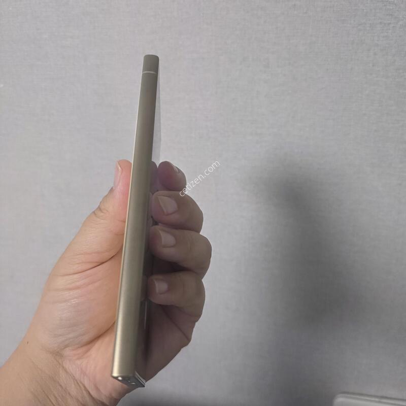 ������ S24��Ʈ�� ƼŸ�� ���ο� 256�Ⱑ SS�� �Ⱦƿ�~