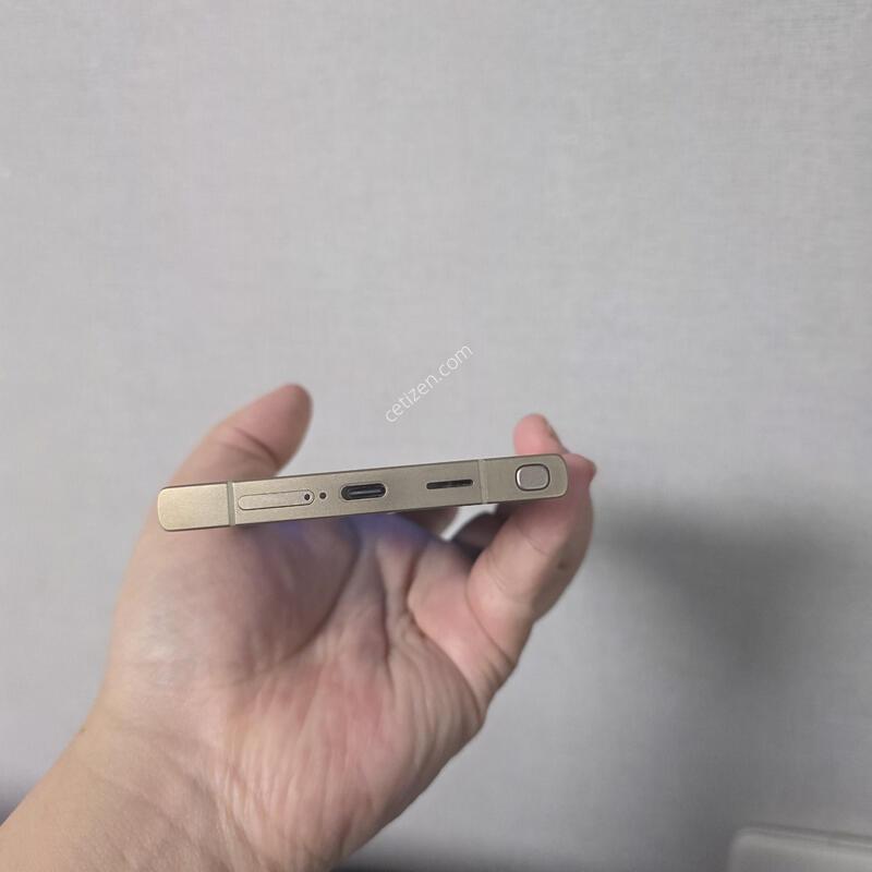 ������ S24��Ʈ�� ƼŸ�� ���ο� 256�Ⱑ SS�� �Ⱦƿ�~