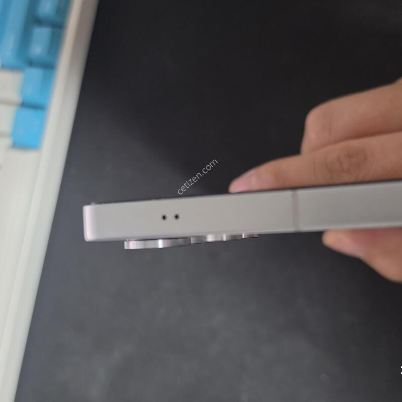 ������ S25 ��Ʈ�� 512G Aa�� �Ǹ��մϴ�.