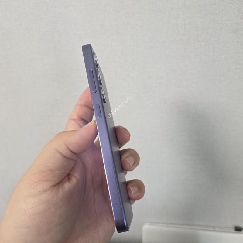 ������ S24 �ڹ�Ʈ ���̿÷� 256�Ⱑ SS�� �Ⱦƿ�~