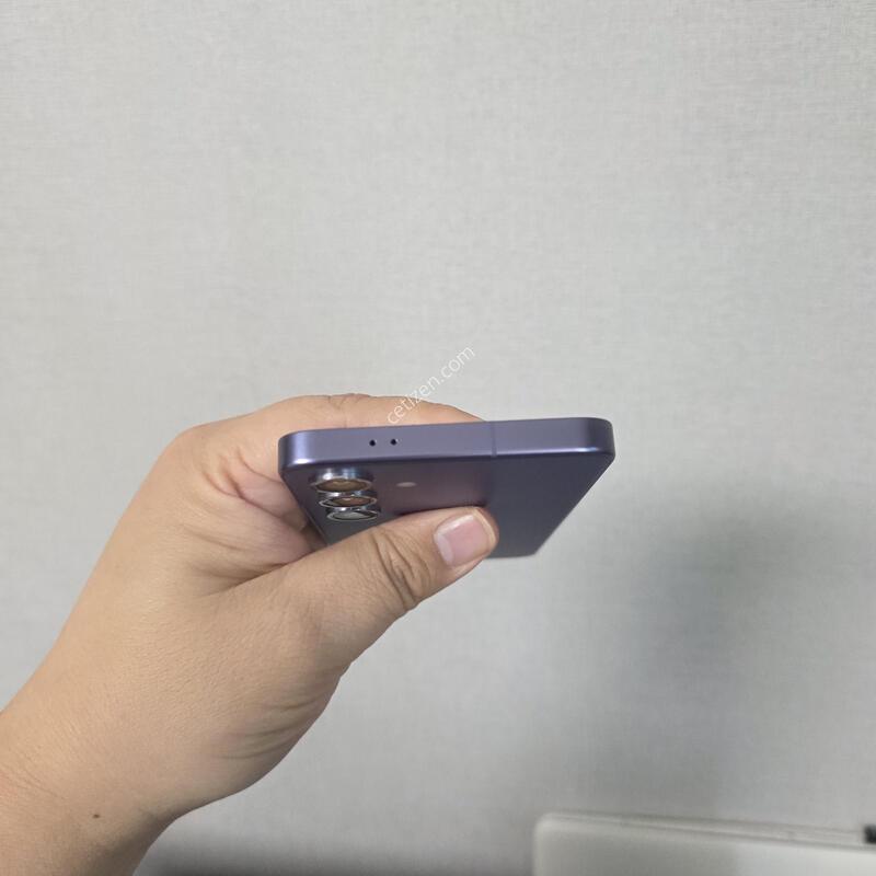 ������ S24 �ڹ�Ʈ ���̿÷� 256�Ⱑ SS�� �Ⱦƿ�~