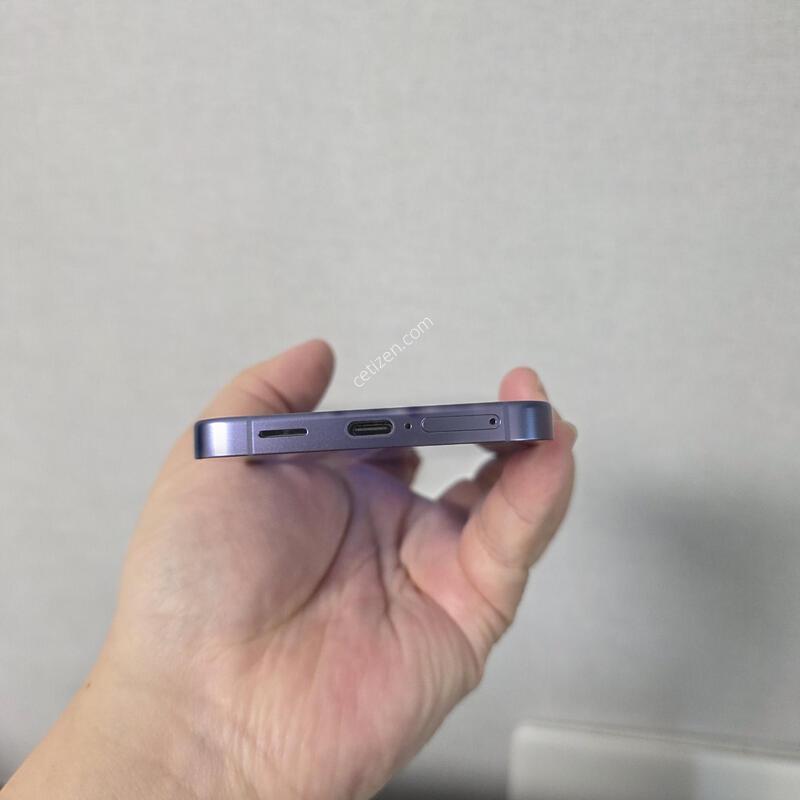 ������ S24 �ڹ�Ʈ ���̿÷� 256�Ⱑ SS�� �Ⱦƿ�~