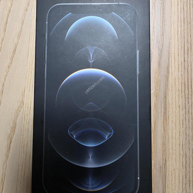 ������ 12 ���� �ǹ� ȭ��Ʈ 512GB Ǯ�ڽ�