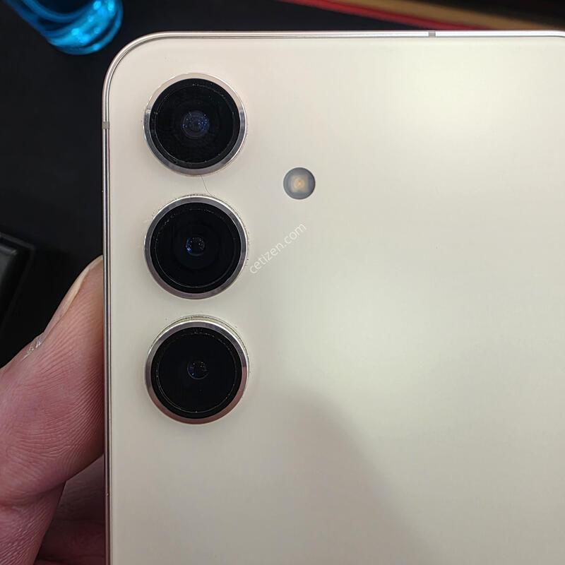 ������ S24 256GB ���ο� A�� ������ �޸�