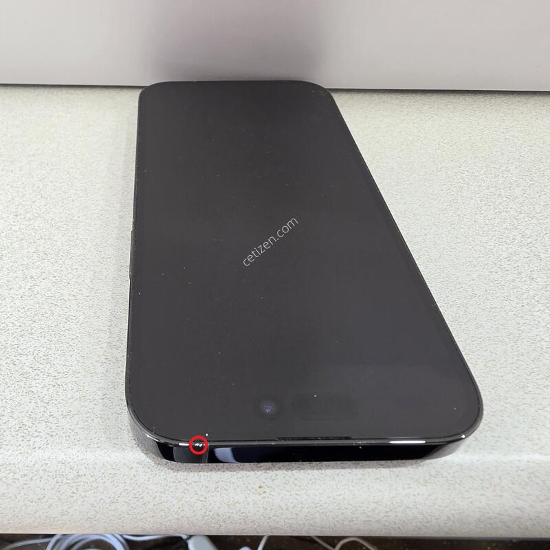 ������14���� 128GB �����̽����� �Ǹ��մϴ�.