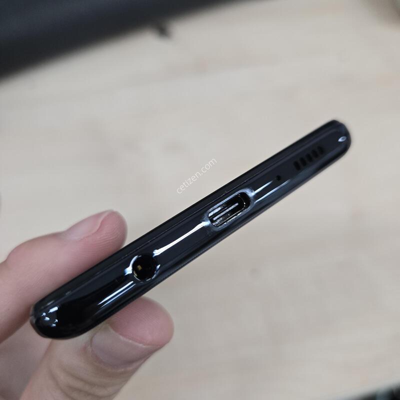 SSS�� ������ A42 (A426) ���� 128GB ���� ��û ���ƿ�