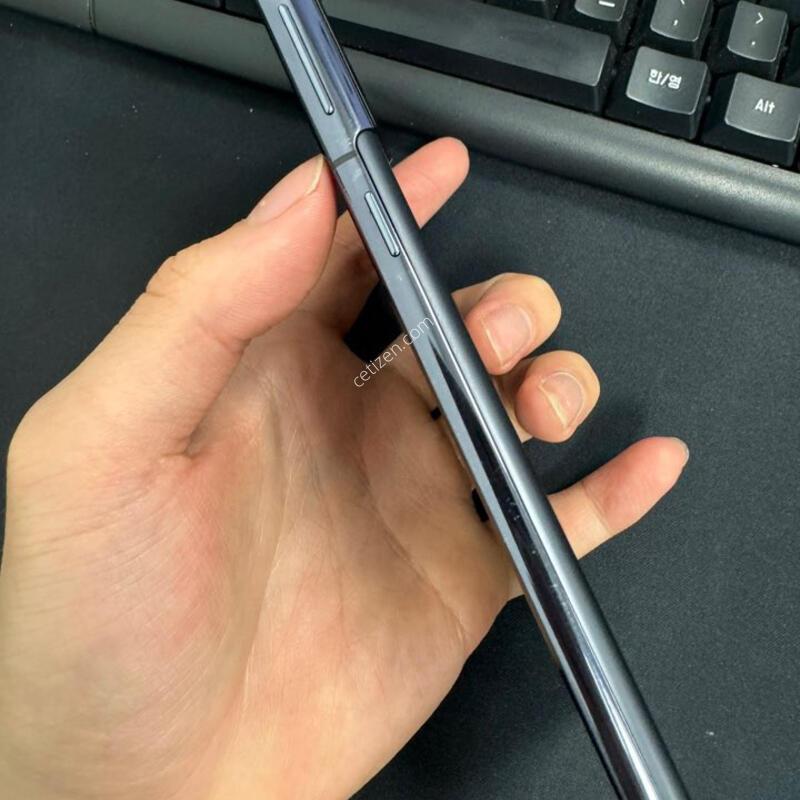 ������ s21