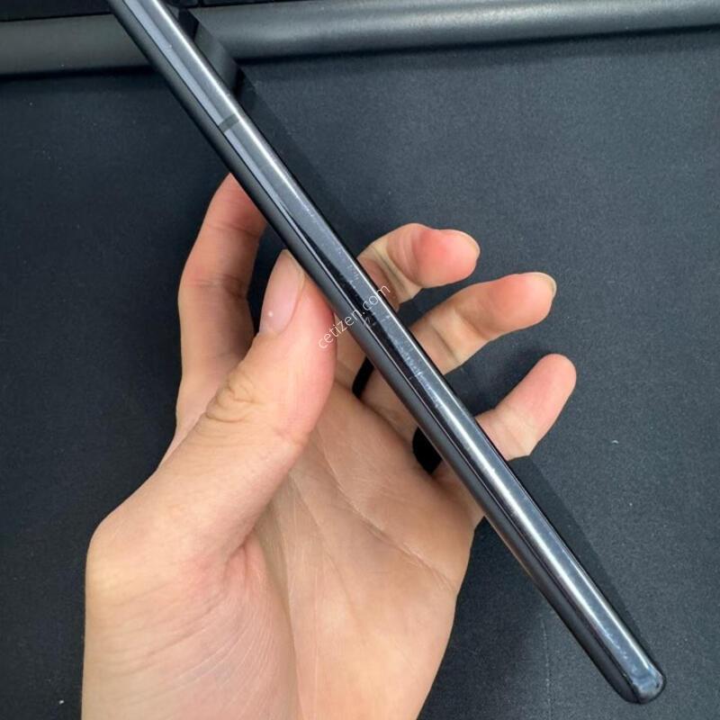 ������ s21