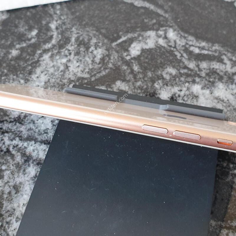 ������8 (A1905) ��ũ��� 64�Ⱑ