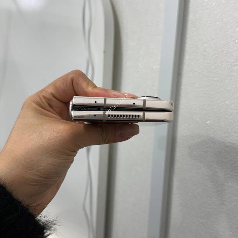 ���ܻ�)������Z����4 ������ 256GB Y1700