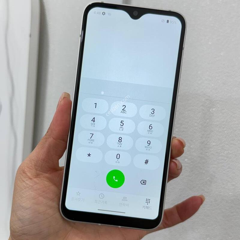 ���ܻ�)�ó����Ű����(M130) ȭ��Ʈ 128GB Y1712