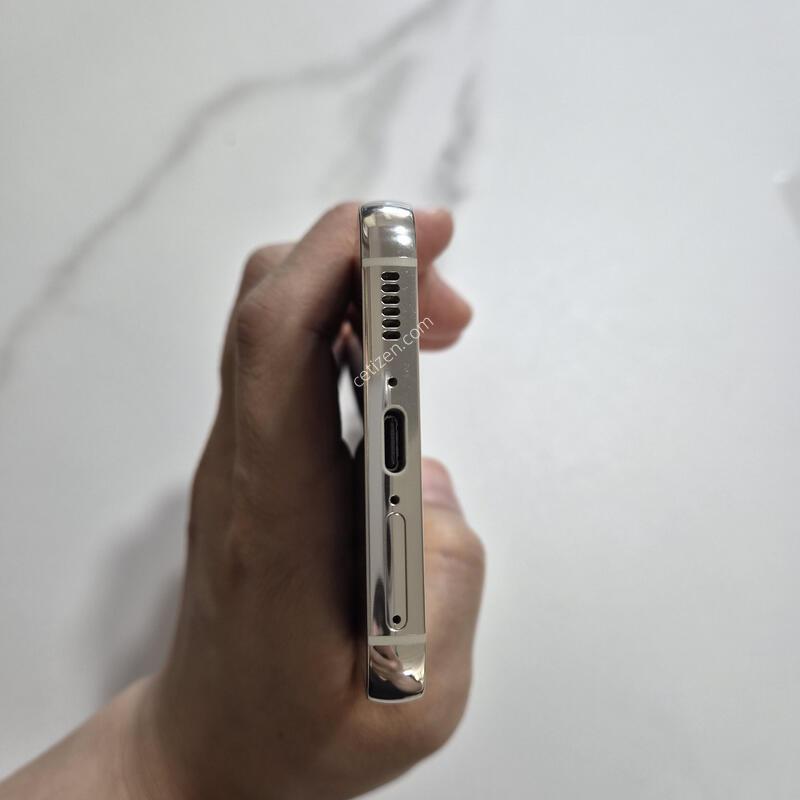 ������S23 SKT��