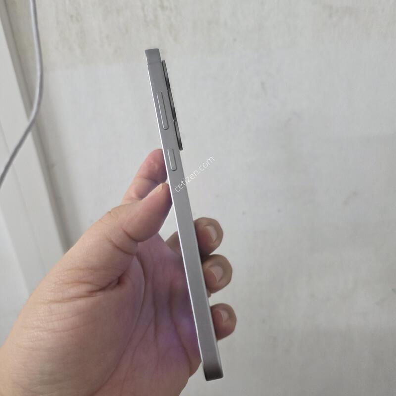 ������ S25�÷��� �ǹ� 256�Ⱑ A�� �Ⱦƿ�~