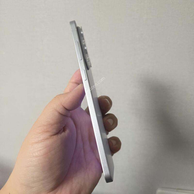 ������ S25���� ���̽�����  256�Ⱑ SS�� �Ⱦƿ�~