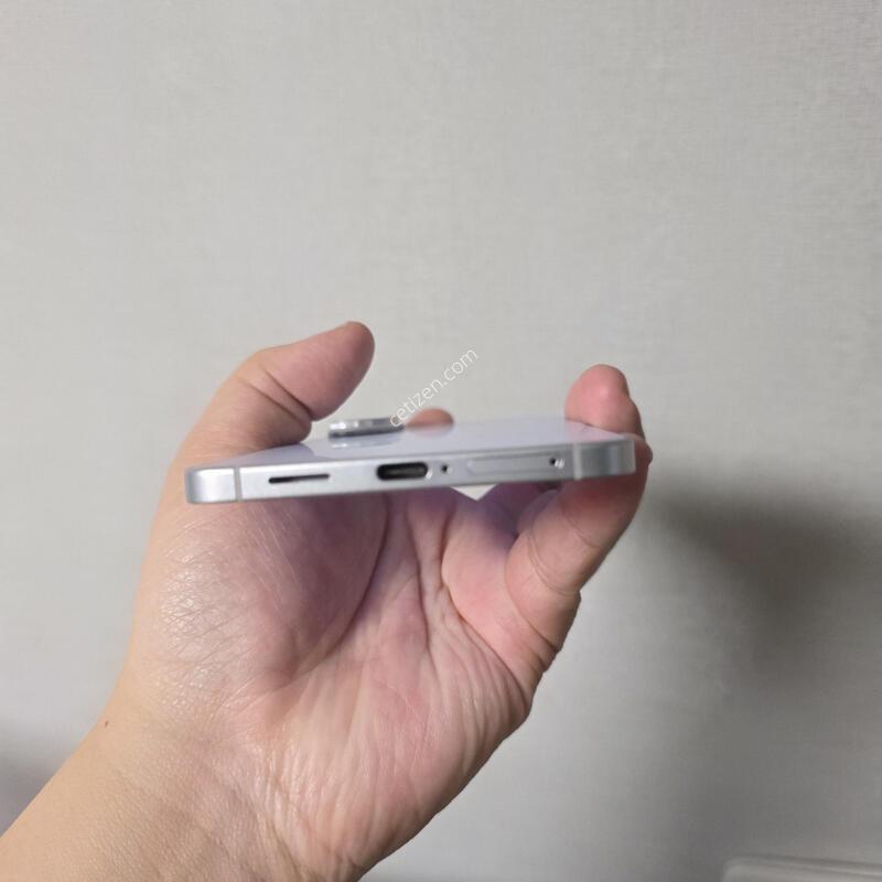 ������ S25���� ���̽�����  256�Ⱑ SS�� �Ⱦƿ�~