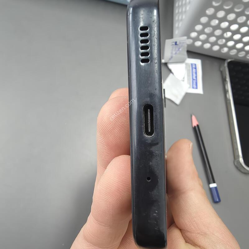 (827)����������3 128 �Ǹ��մϴ�