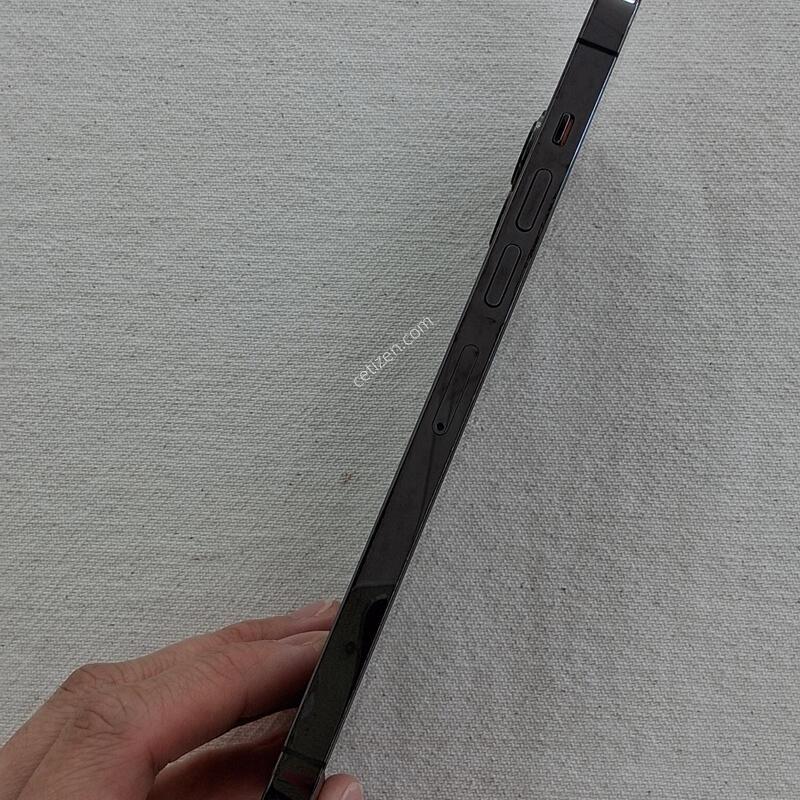 ������13���θƽ� 256GB �׷�����Ʈ