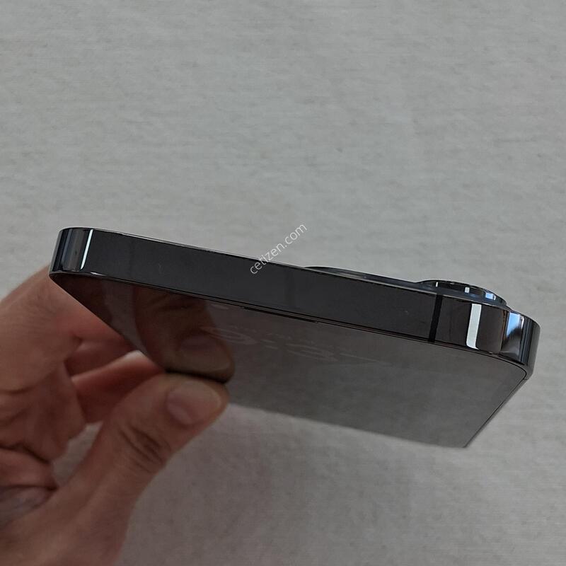 ������13���θƽ� 256GB �׷�����Ʈ