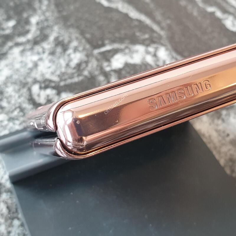 SK ������Z�ø� (F707N) ��ũ��� 256�Ⱑ (0147786)