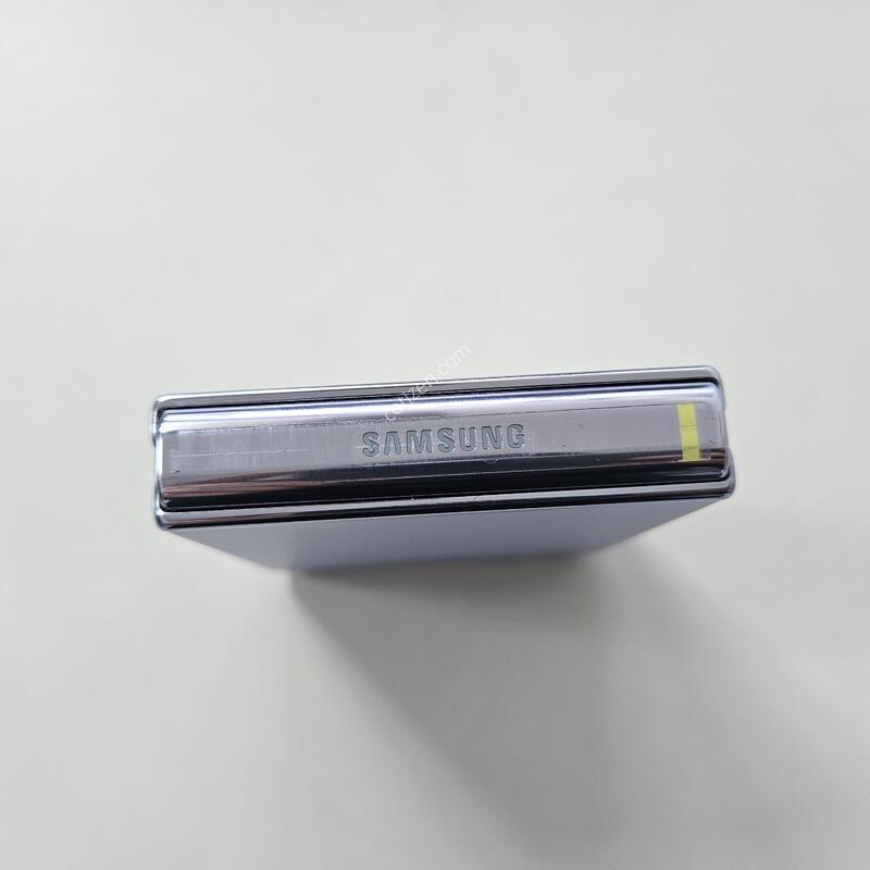 Z�ø�4 ����  256G   ���ξ���//���͸���ü  �����Ⱓ  ����