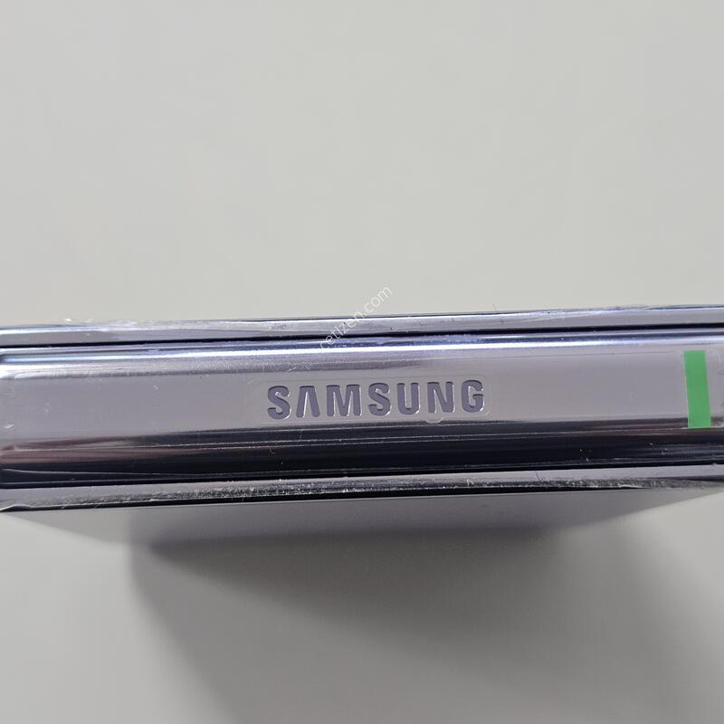 Z�ø�4 ����  256G    ���ξ��� ���͸� �׵θ� ��ü   SKT