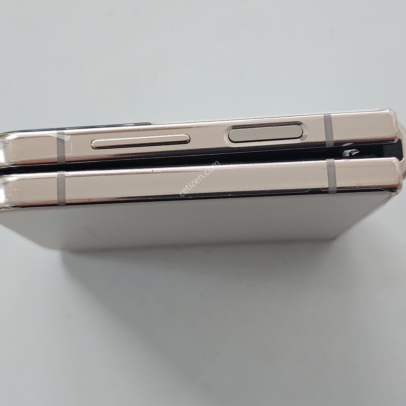 Z�ø�4  ���   256G  ���ξ���  ���͸�  �׵θ���ü  SKT