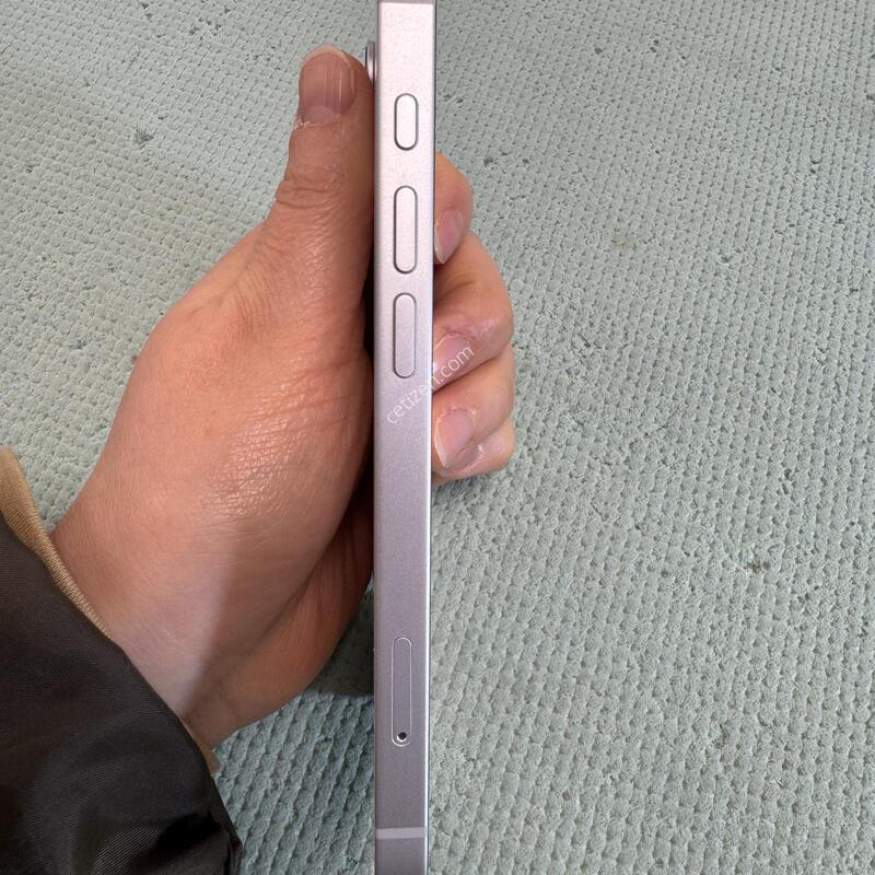 ������16e 128G(ȭ��Ʈ) ���͸�100%  �����Ⱓ ����  SS�� �Ǹ��մϴ�.