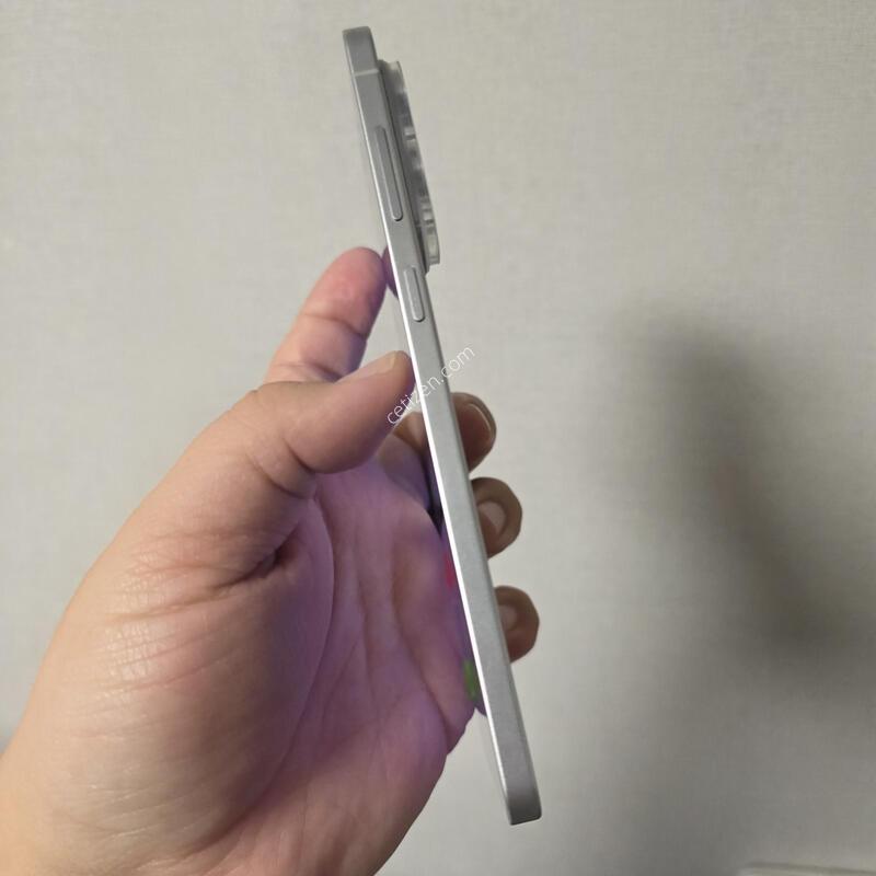 ������ S25���� ���̽�����  256�Ⱑ SS�� �Ⱦƿ�~