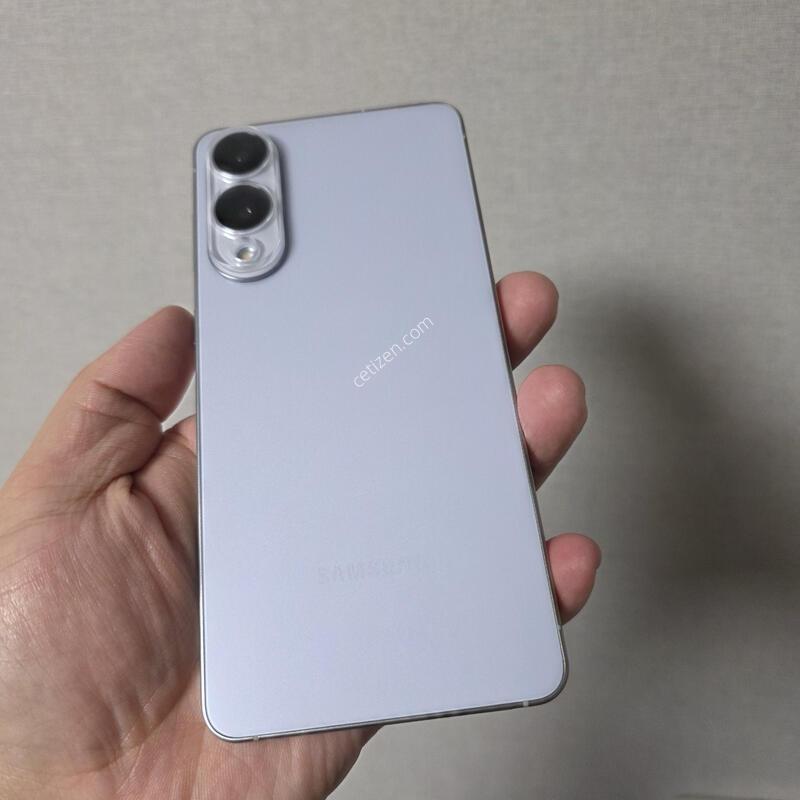 ������ S25���� ���̽�����  256�Ⱑ SS�� �Ⱦƿ�~