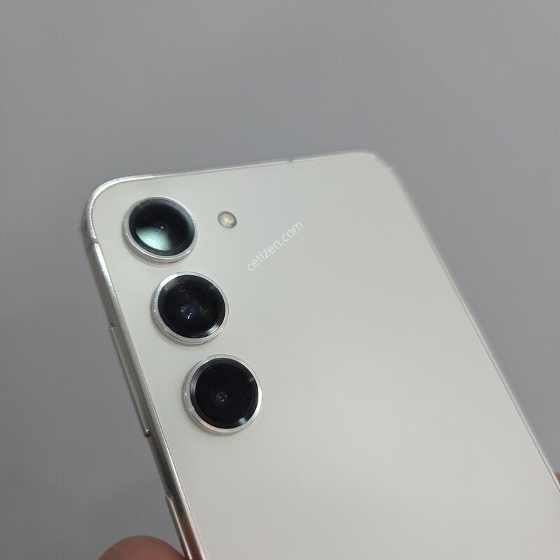 ������ S23 �÷��� 256GB ȭ��Ʈ