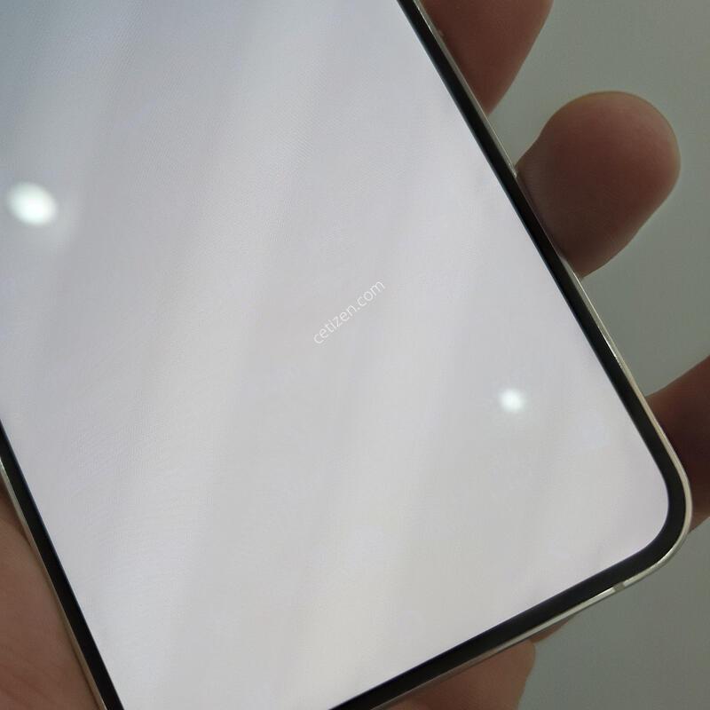 ������ S23 �÷��� 256GB ȭ��Ʈ