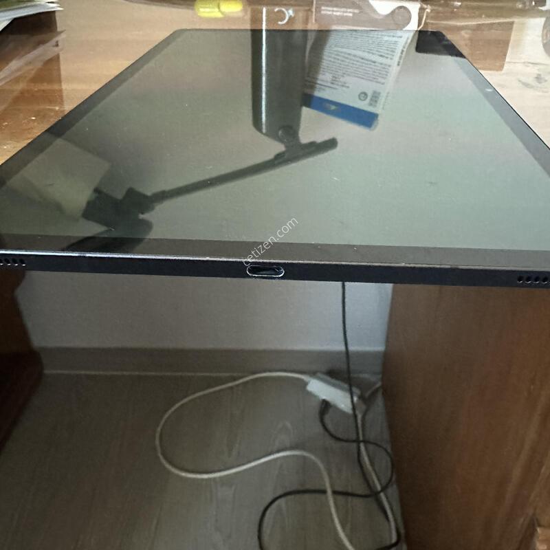 �Ｚ sm-x800 ������ �� S8 �÷��� ���� �Ǹ��մϴ�