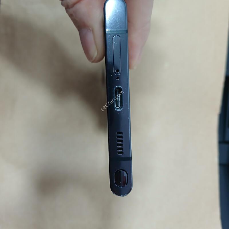 SM-S908N   ��Ȱ�ܻ�����  �׵θ�����밨�⽺�־��  �𼭸��� �����־��(��������)  �ʸ�,���̽������ �޸��� �� �ʸ������Ǿ��־��