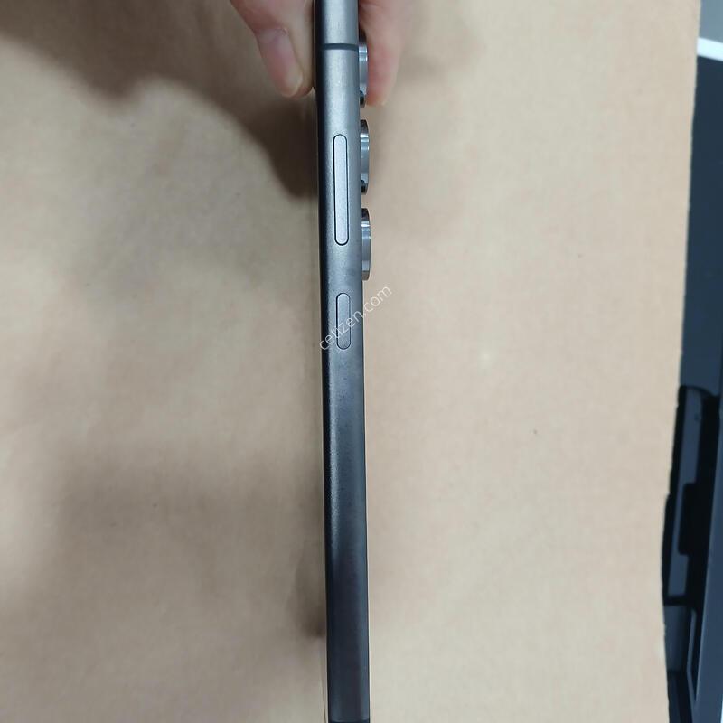 SM-S928N  ��Ȱ�ܻ�����  ������ �׷��� �޸��� ��밨���� �������־��   �վ���ȭ�� �ؿ� ���ϰ� ��ũ��ġ�־��(��������)  �ʸ�,���̽������