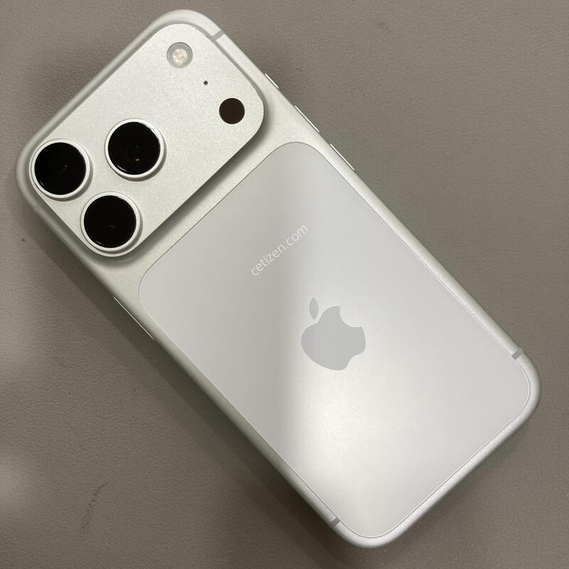 �ǻ�� 4����, ����S��!! / 17���� �ǹ� 256G, ���͸�����100%