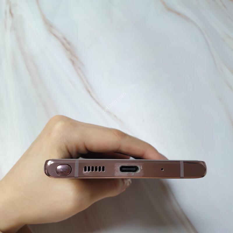 SK ������ ��Ʈ20 ����� 256G ������ �Ǹ��մϴ�