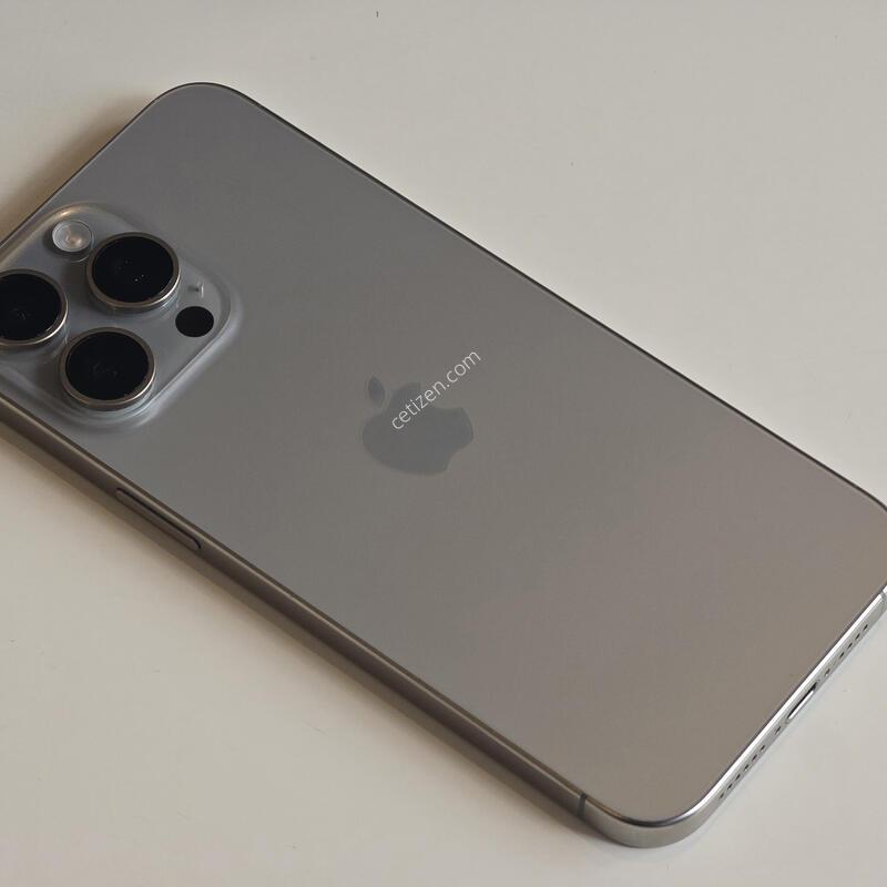 ������15���θƽ� 256gb ���߷� 90%