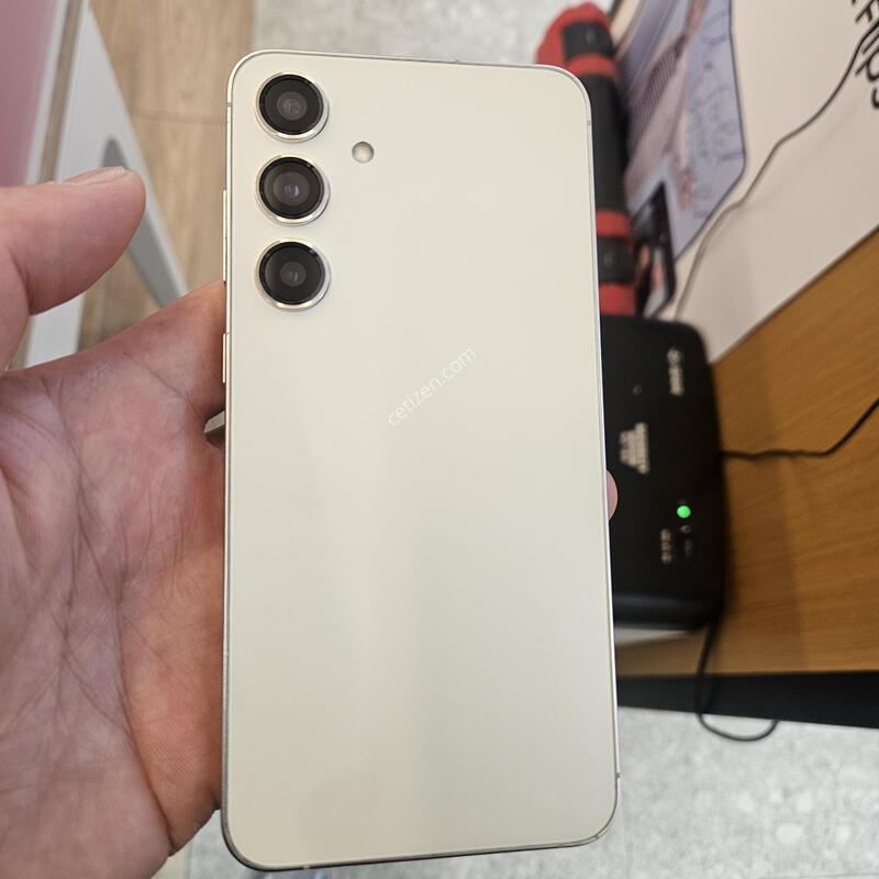 ������ S24 �÷��� /512GB / ���ο�