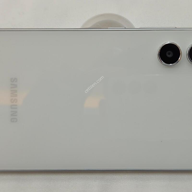 Samsung Galaxy Quantum 4 ȭ��Ʈ(��ǰ���̺�,�������������,�������̽�,�ʸ� �����Դϴ�.)