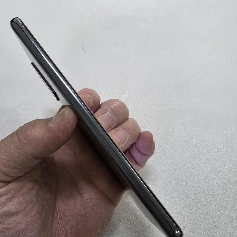 ������ S20�÷��� �׷��� �����������Դϴ�