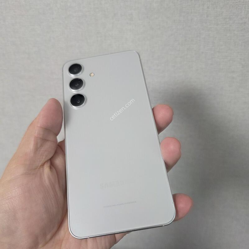 ������ S24 ���� �׷��� 256�Ⱑ SS�� �Ⱦƿ�~