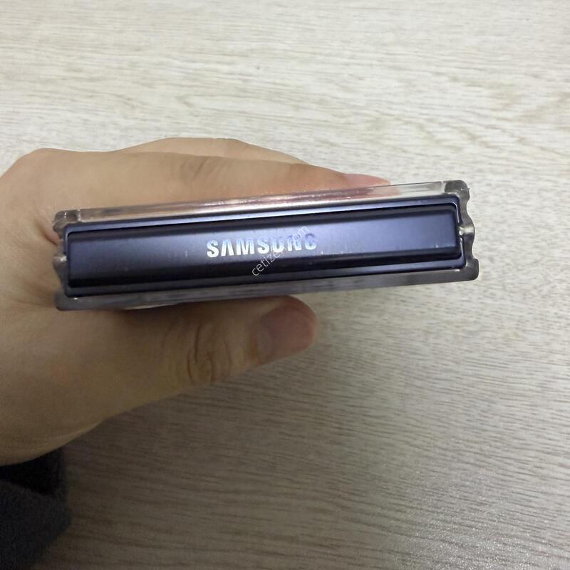 ������Z FLIP7 ��Ʈ���� 512�Ⱑ �Ǹ��մϴ�