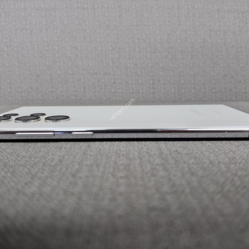 S22 ��Ʈ�� 256G �Ǹ��մϴ�