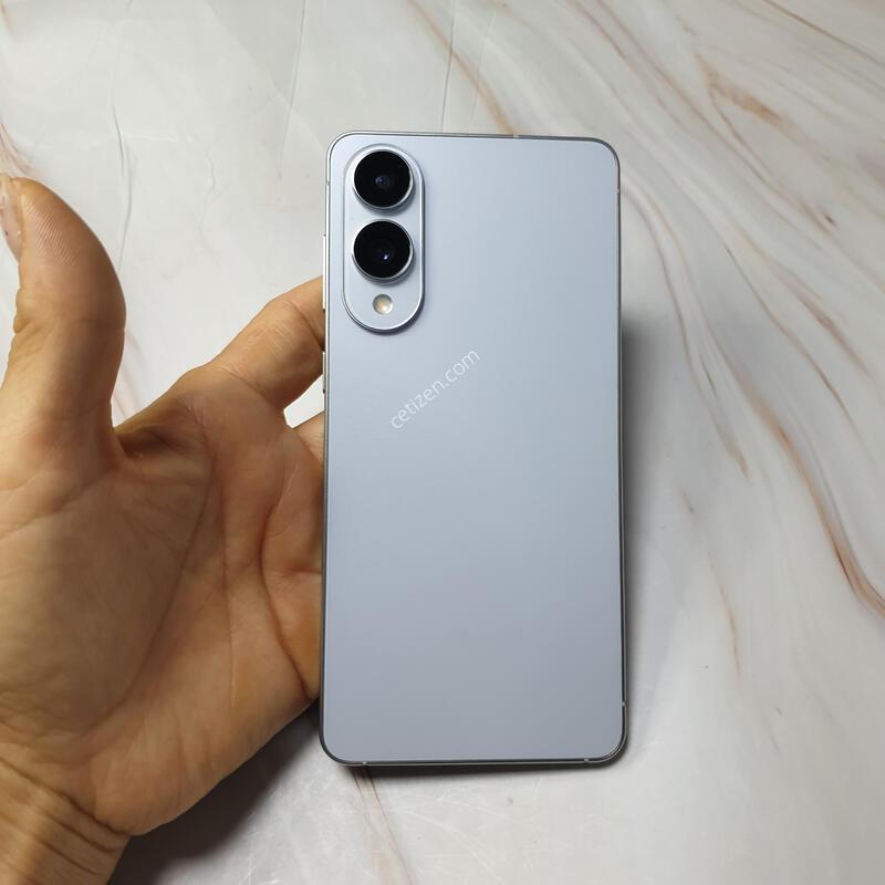 KT ������ S25���� ���� 256G S�� �Ǹ��մϴ�