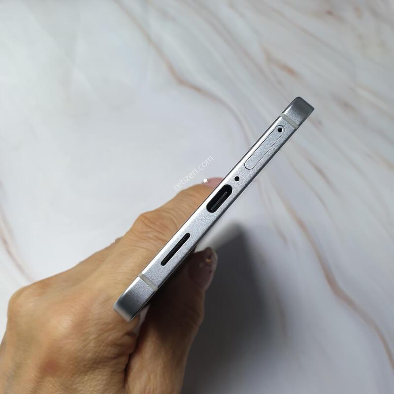 KT ������ S25���� ���� 256G S�� �Ǹ��մϴ�