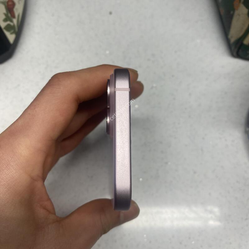 ������ 15 ��ũ 128G ���۱� �Ǹ� �մϴ�.