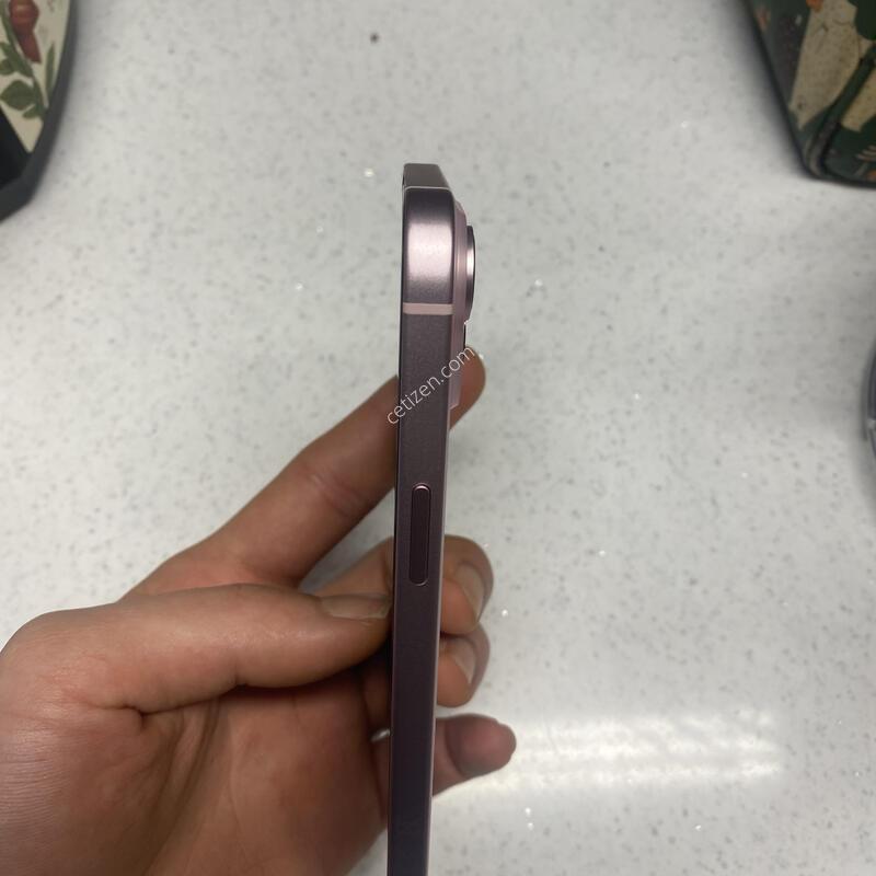 ������ 15 ��ũ 128G ���۱� �Ǹ� �մϴ�.