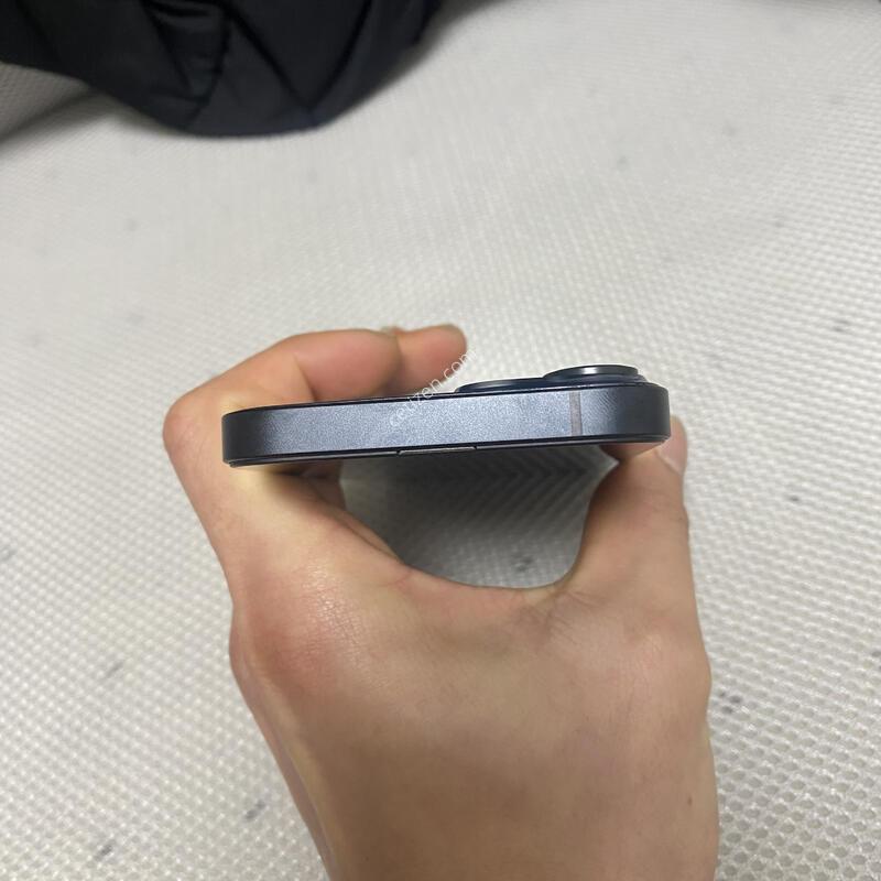 ������ 14 128G �̵峪�� A+�� �Ǹ��մϴ�!