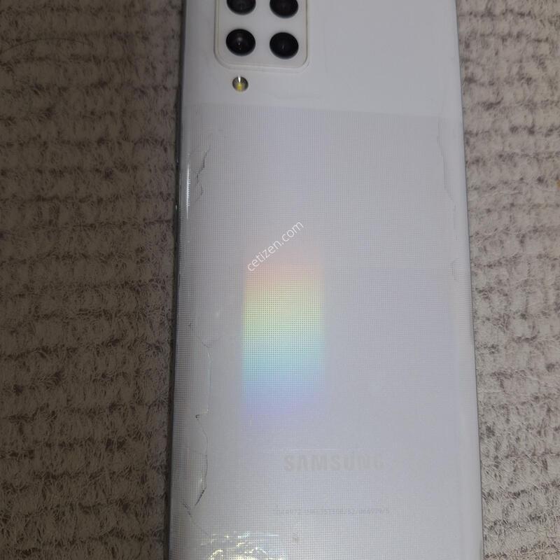 ������ A42 5G ����