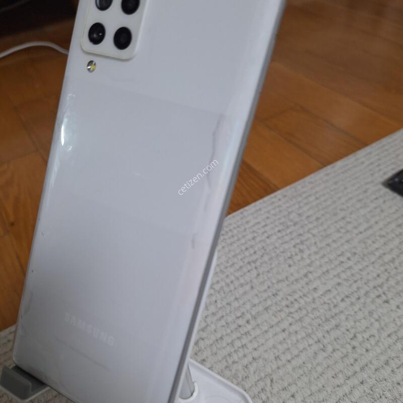 ������ A42 5G ����